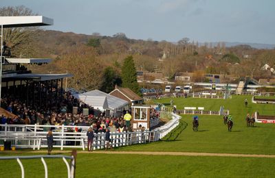 Plumpton optimistic ahead of Monday inspection after Ayr's card is abandoned - Vimarsana News