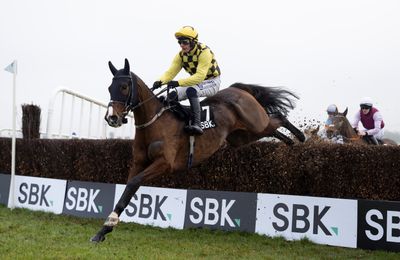 Paul Townend scores perfect Fairyhouse hat-trick to close title race gap to Jack Kennedy - Vimarsana News