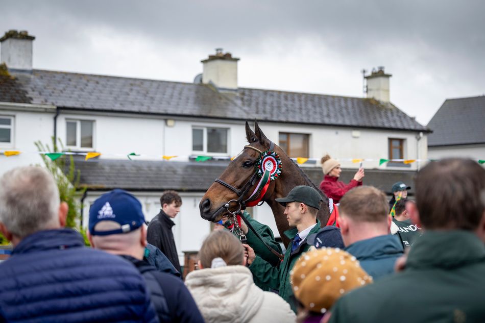 'It's worth a fortune to the local community - racing is such a big part of Leighlinbridge' - die-hard locals turn out for Grand National heroes
