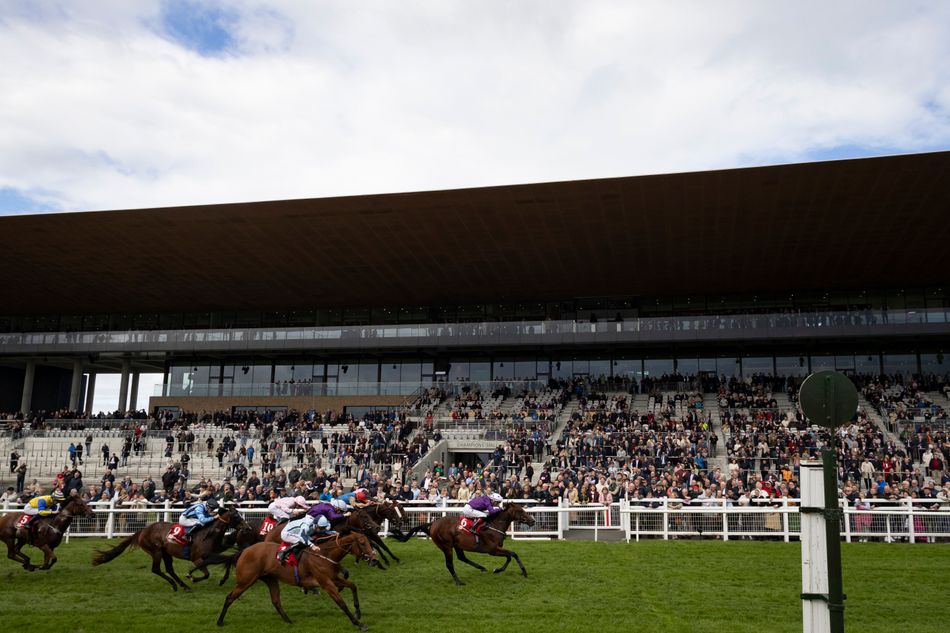 'It's very positive' - Curragh boss happy with take-up of new ticket packages ahead of Irish Derby weekend
