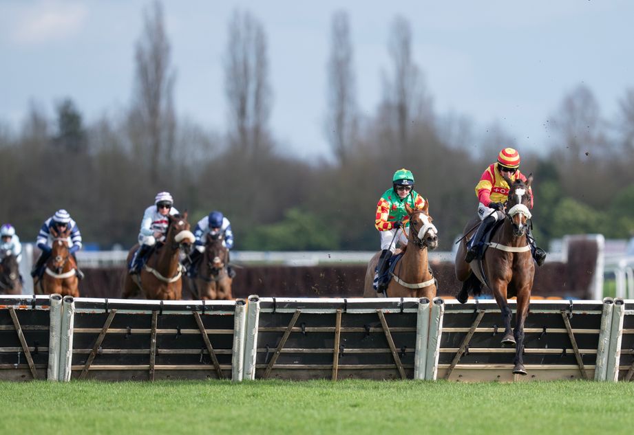 2.27 Sandown: 'He's still very well handicapped'- red-hot trainer with five winners from last six runners targets Imperial Cup