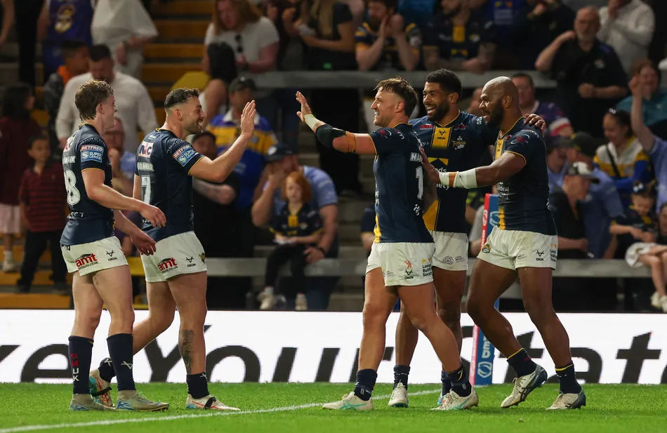 Leeds Rhinos vs Bradford Bulls: Super League predictions, betting tips and odds