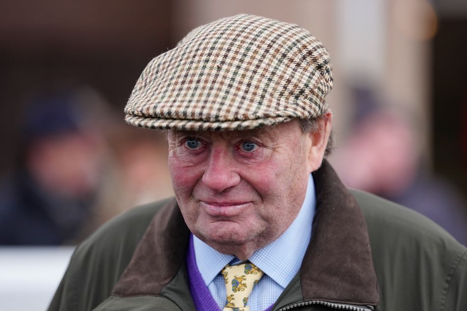 Nicky Henderson fined £2,500 for failing to update horses-in-training register