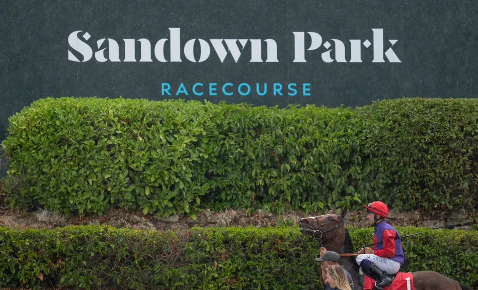 'He's absolutely thriving' - South Shore continues winning spree with third victory since joining Robert Cowell