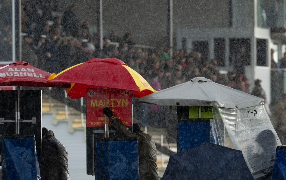 Rain can't come quickly enough for Britain's jumps tracks - they are parched