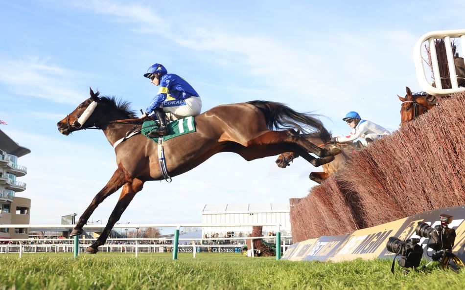 Faye Bramley and Sean Bowen celebrate big handicap success with 33-1 ...
