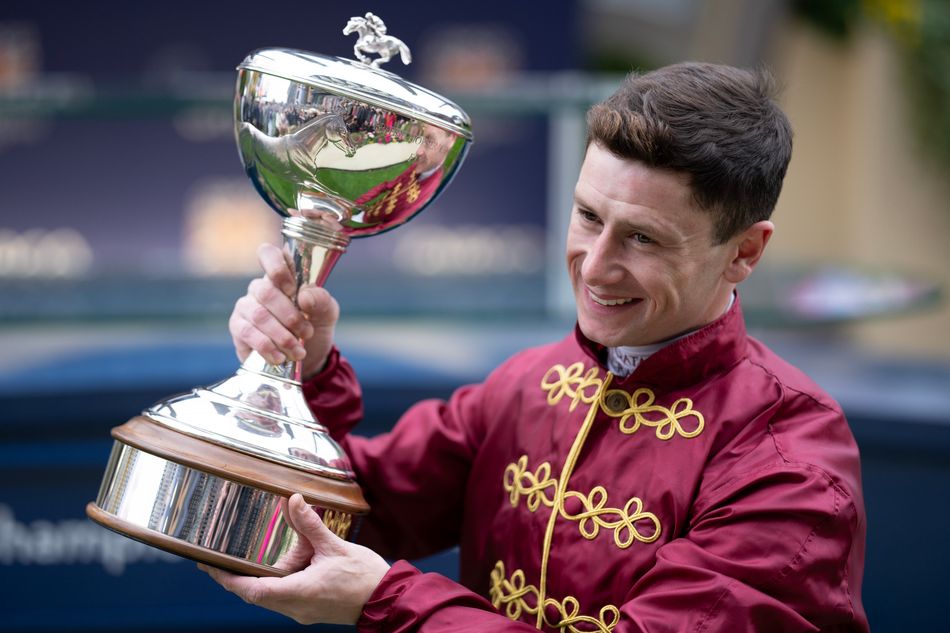 Oisin Murphy to 'give it his all' to fend off 'flawless' Billy Loughnane in jockeys' championship battle